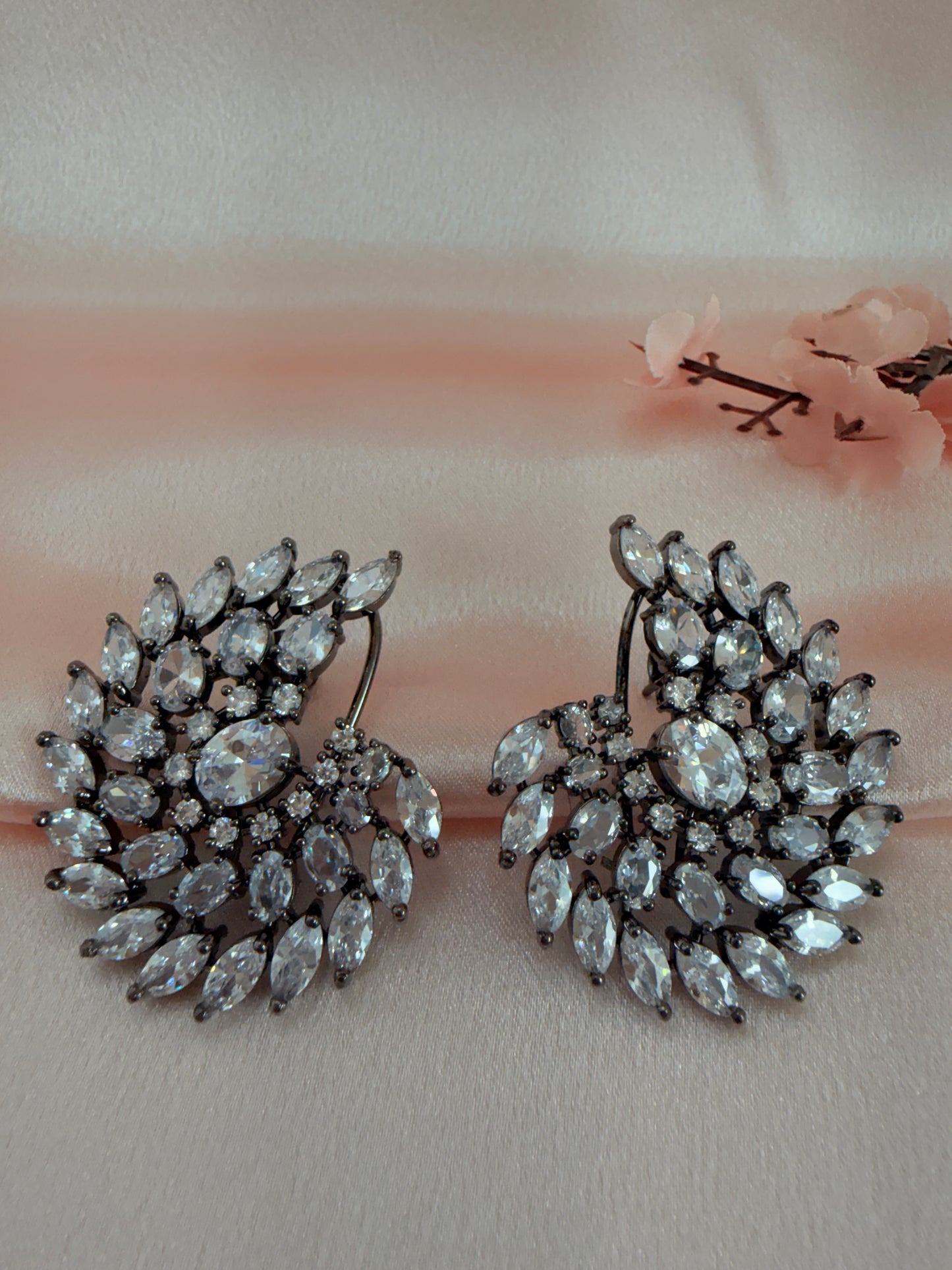 ✨Marquise cut CZ stone earrings with gunmetal polish✨