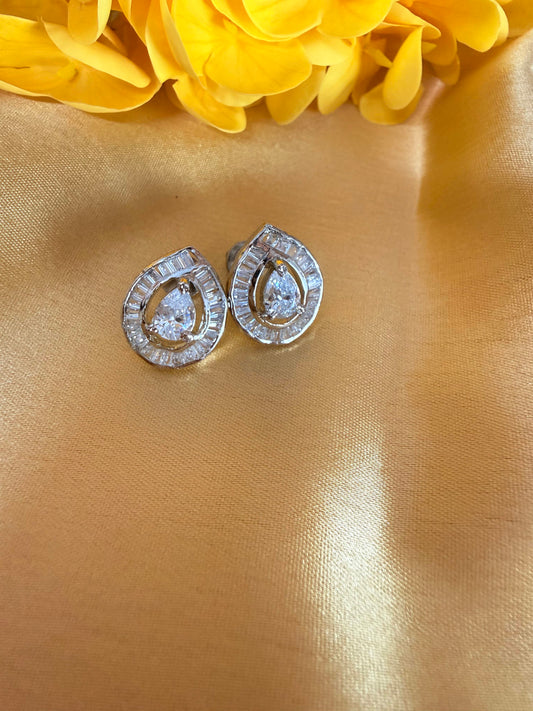 Silver Plated Elegant pear-shaped baguette Studs