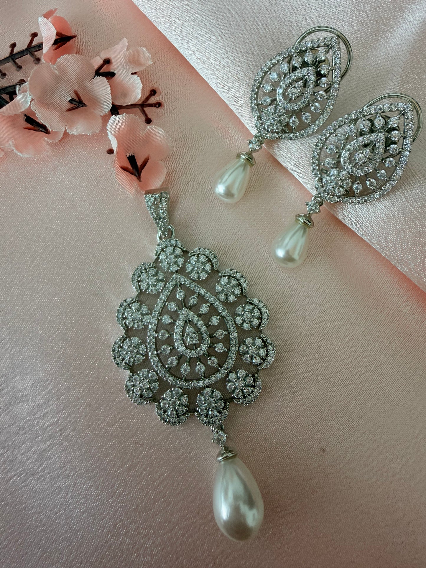 🤍Silver plated pendant set🤍
