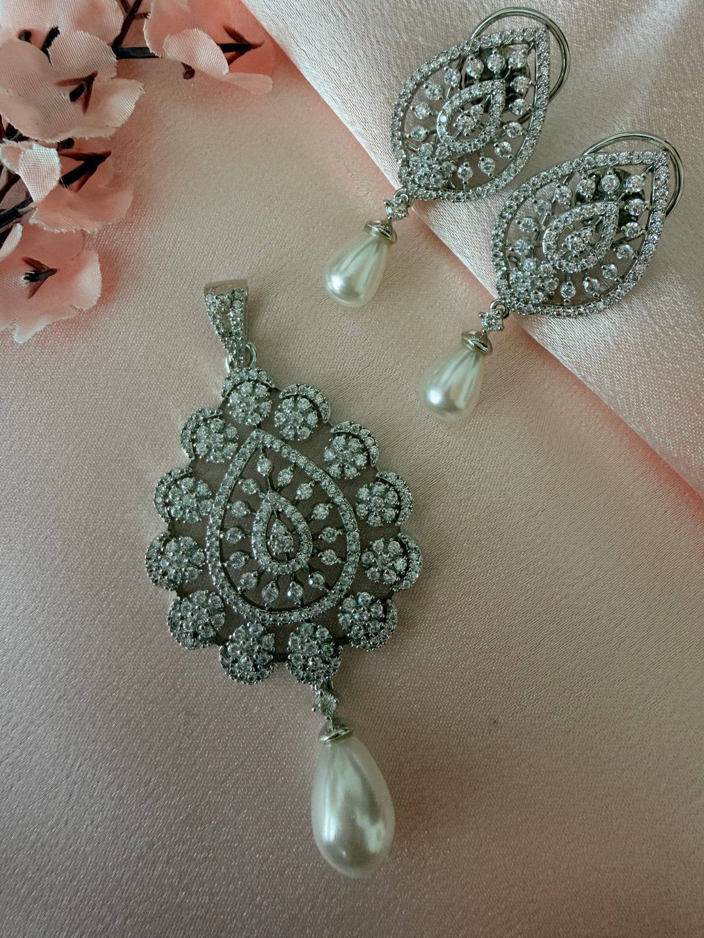 🤍Silver plated pendant set🤍