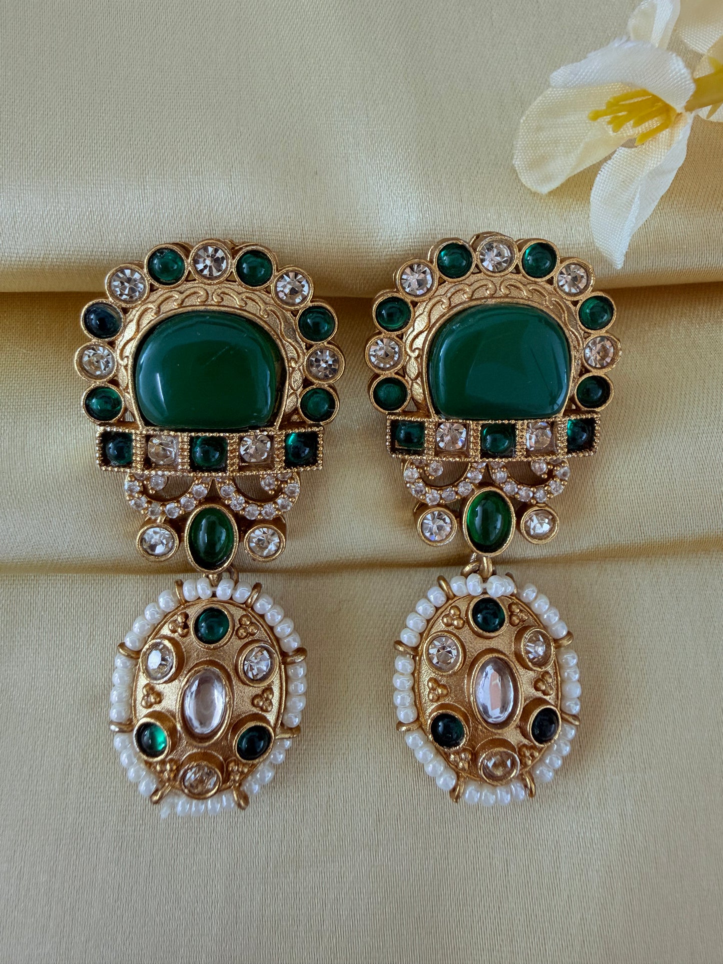 ✨Brass gold plated drop earrings ✨