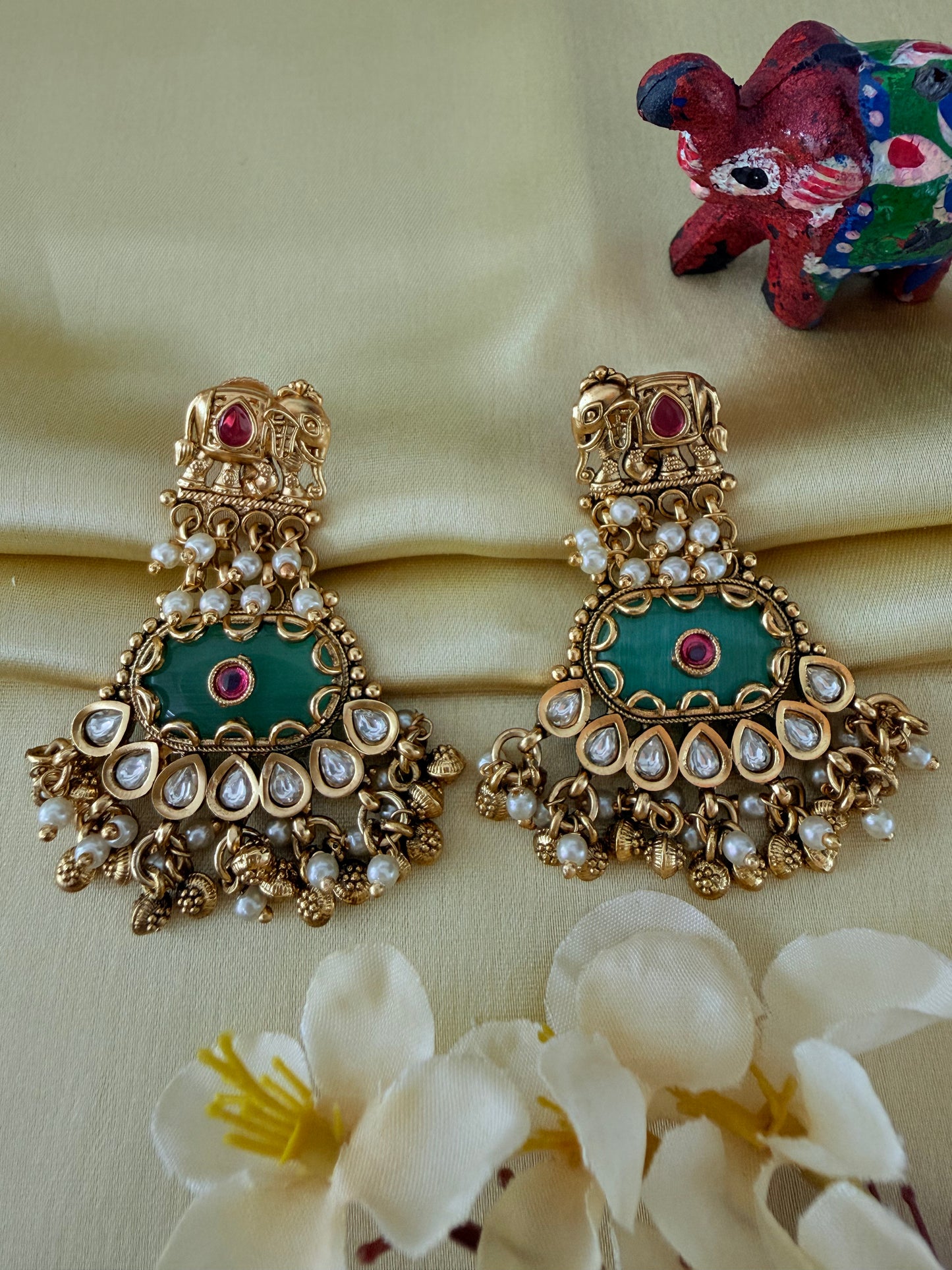 ✨Elephant Motif Earrings ✨