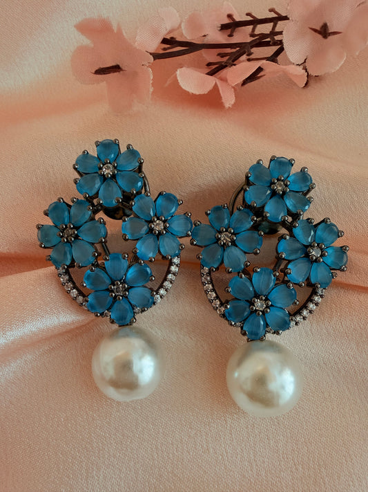 ✨Floral drop CZ stud earrings ✨