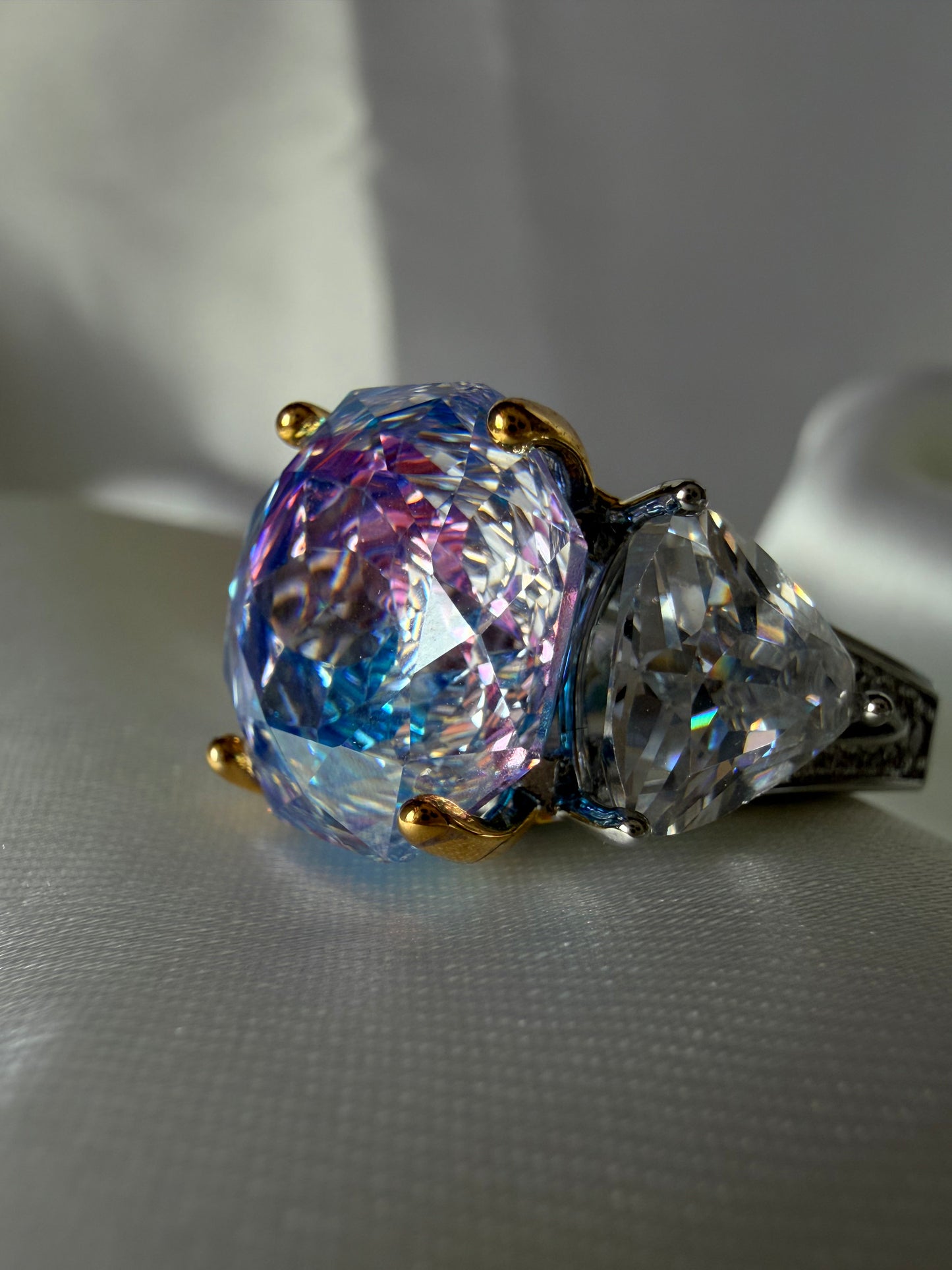 Copper base platinum plated premium ice cut CZ cocktail ring