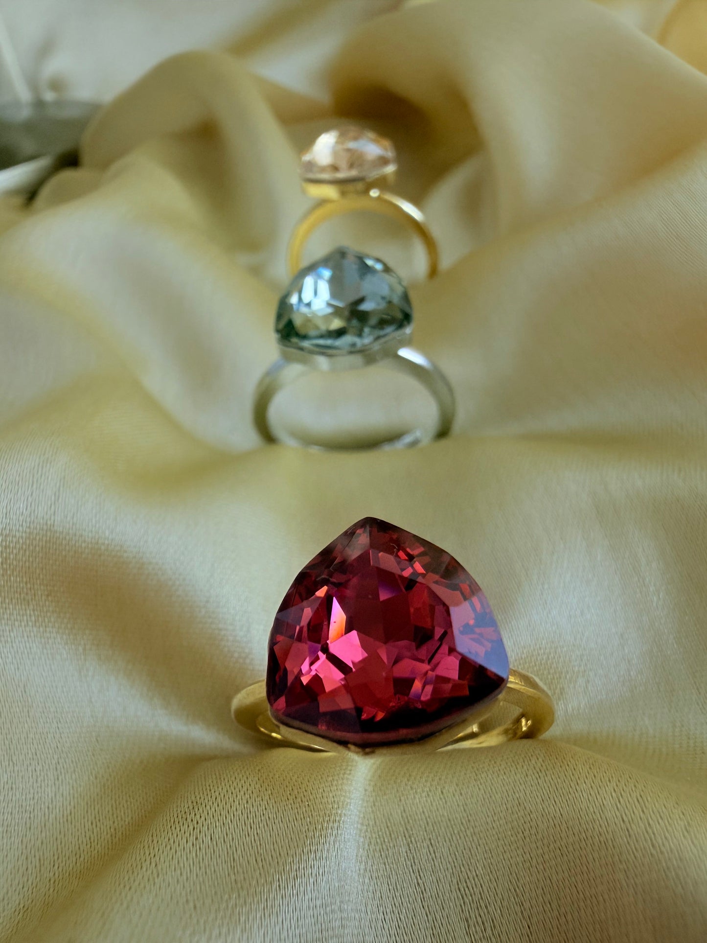 18 K gold plated ring with triangular faceted CZ stone ✨