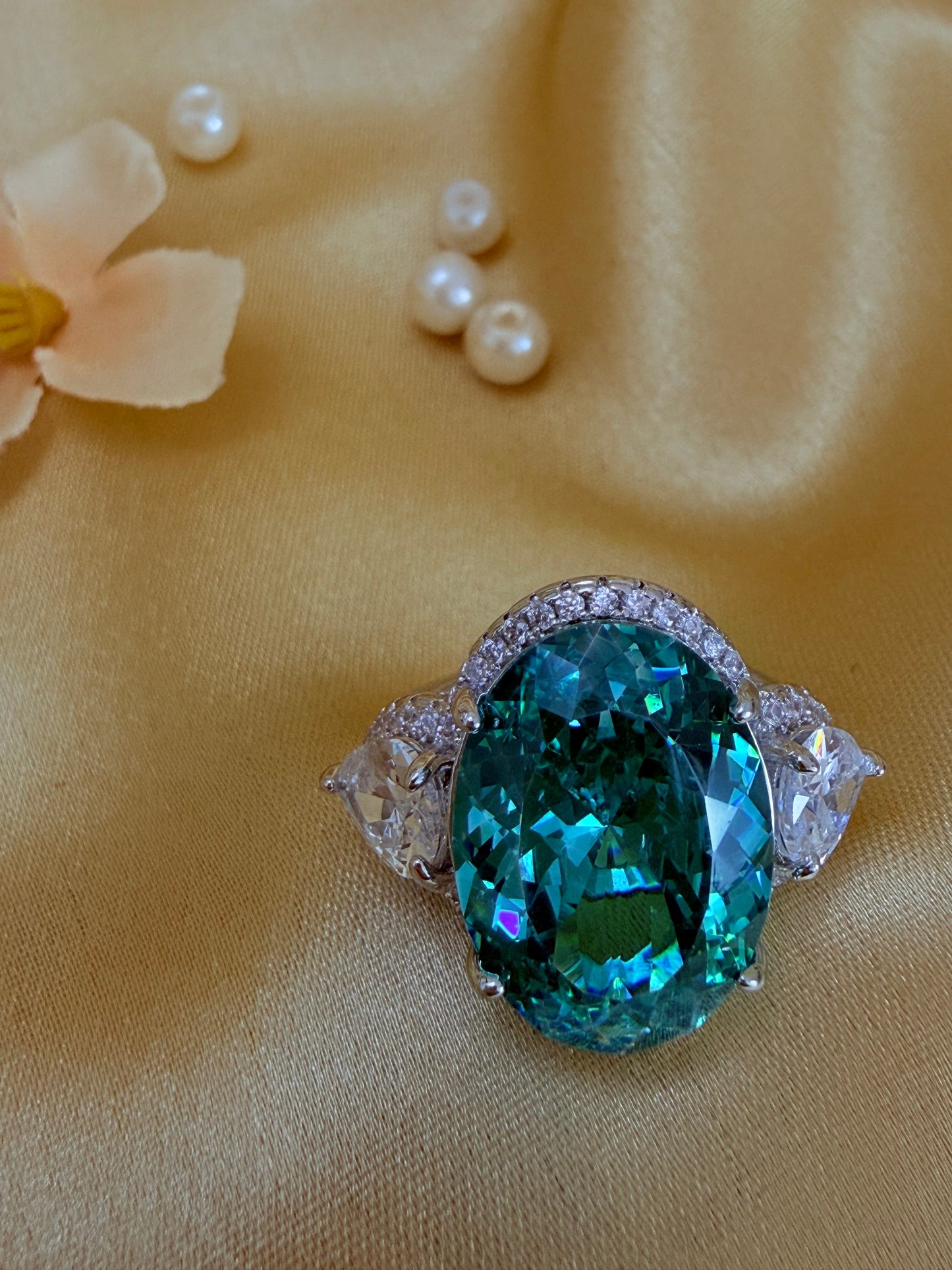 Light Emerald Green Bold Statement Ring