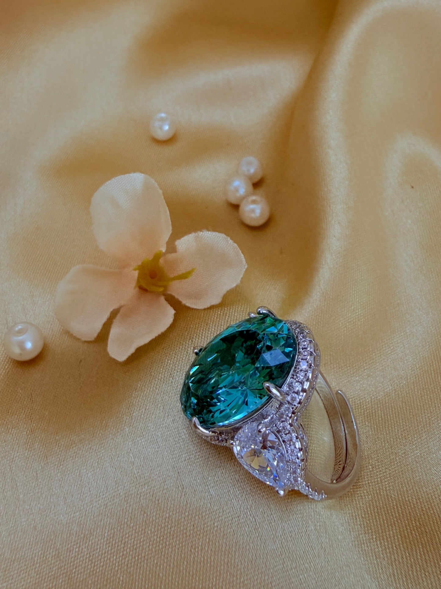 Light Emerald Green Bold Statement Ring
