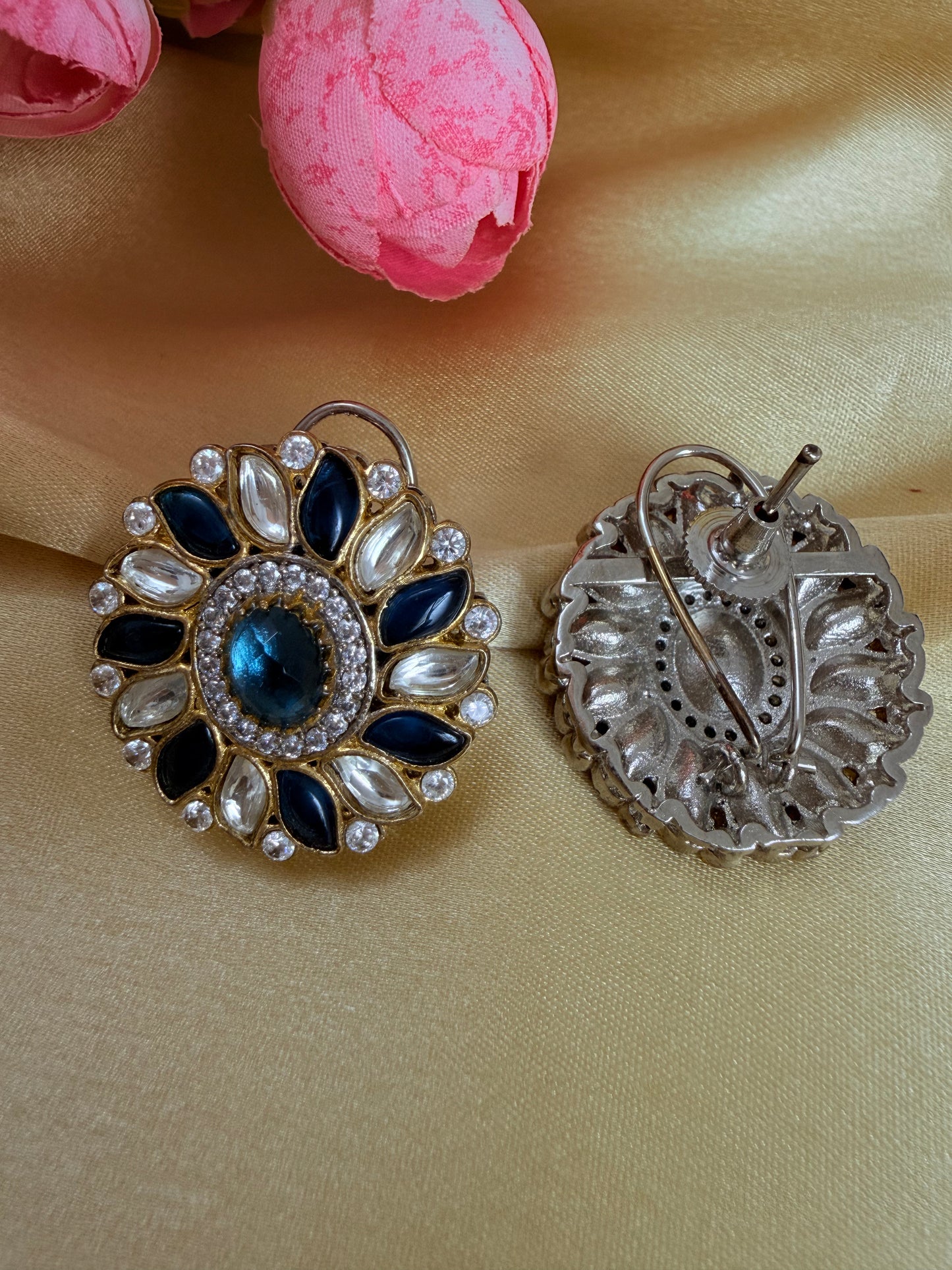 ✨Oversized Kundan studs✨