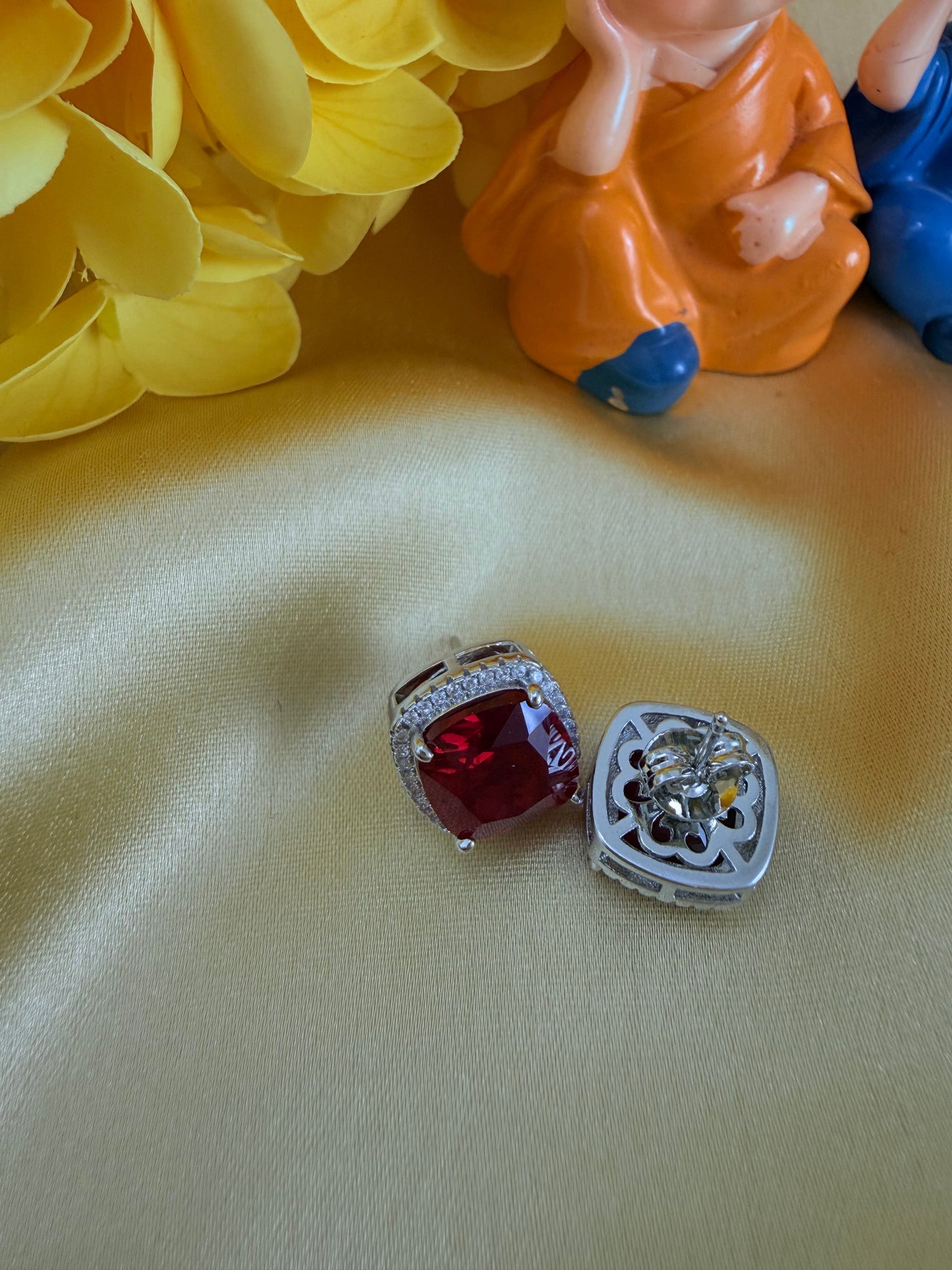 ✨Cushion Cut Small Studs with sterling silver halo of cubic zirconia ✨