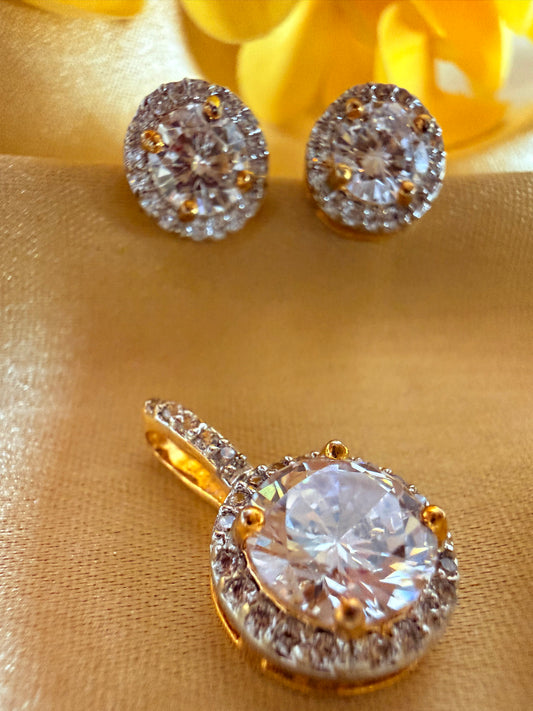 Cubic zirconia solitaire pendant set