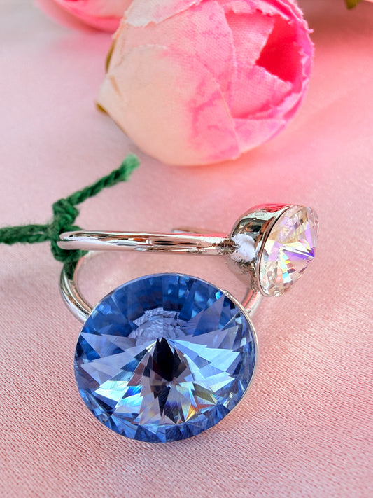 Silver-toned multi-face Solitaire Cocktail Ring