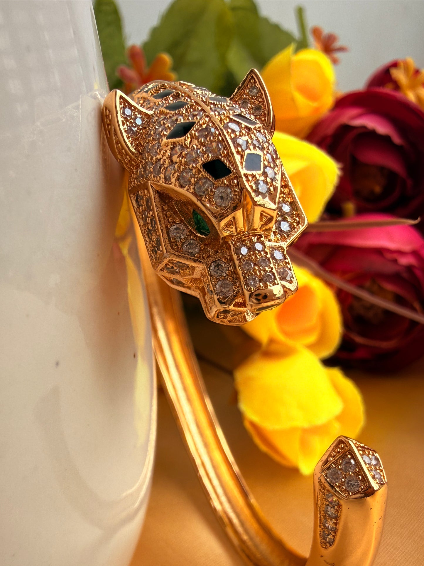 Gold-plated Panther Head cuff Bangle