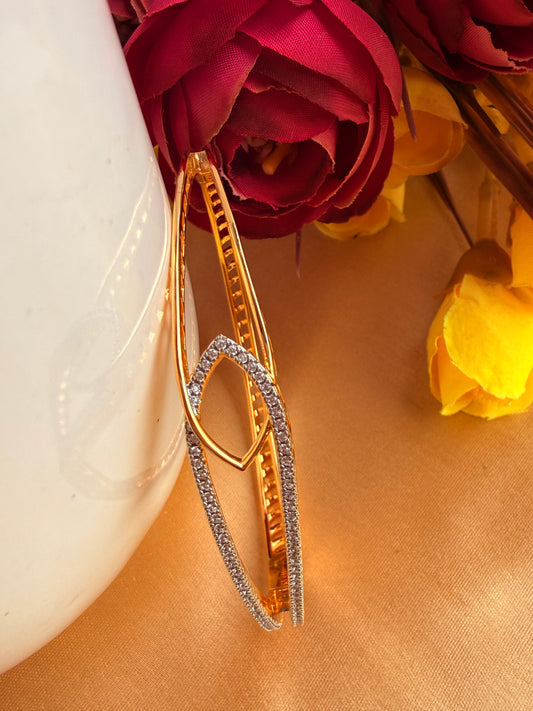 Abstract Eye Design Bypass Bangle