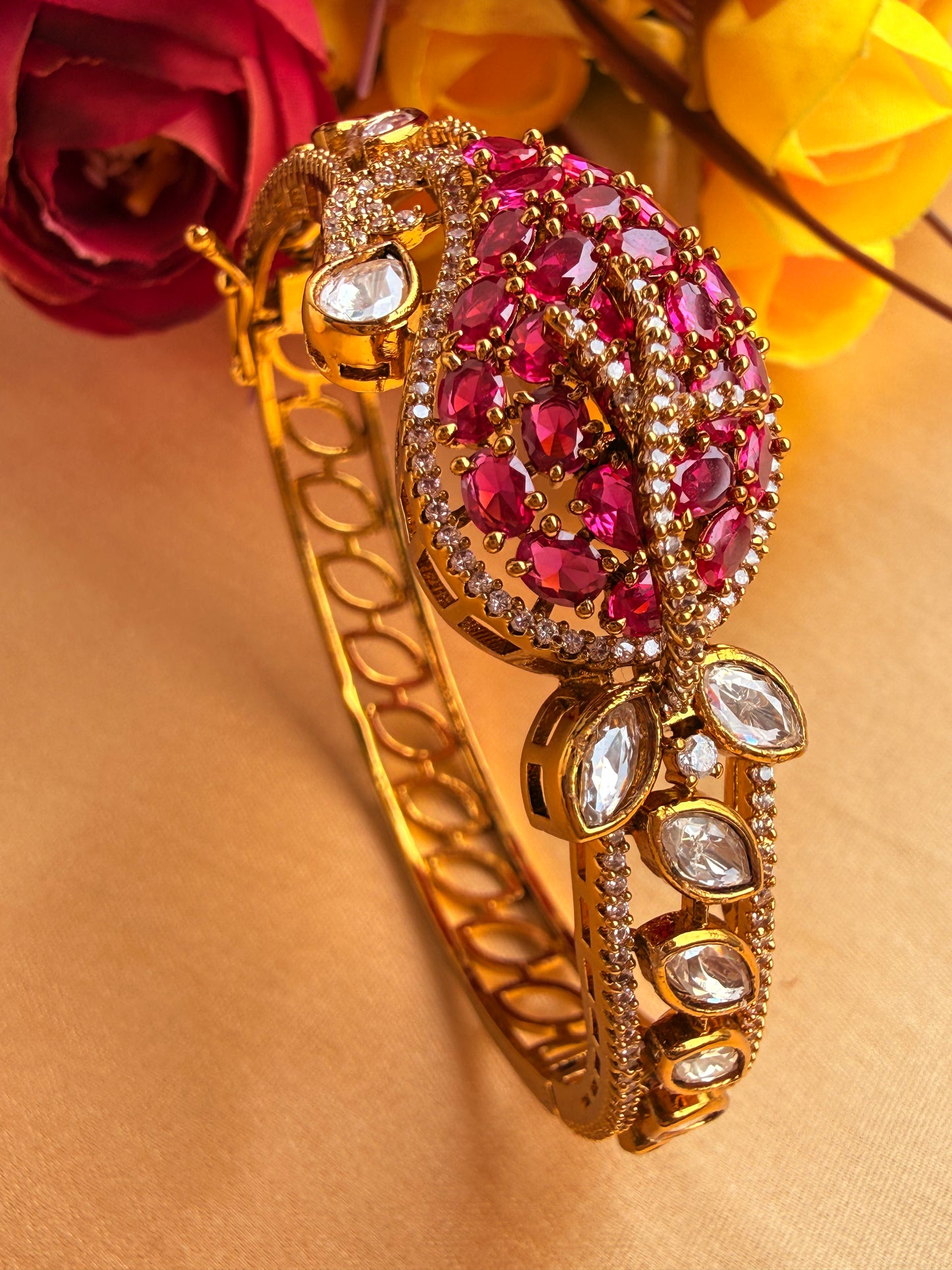 Paisley-shaped Moissanite Statement  Bracelet