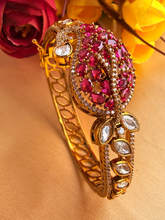 Paisley-shaped Moissanite Statement  Bracelet