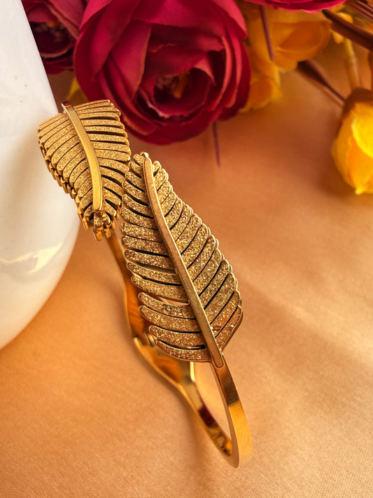 Textured feather Bypass bangle