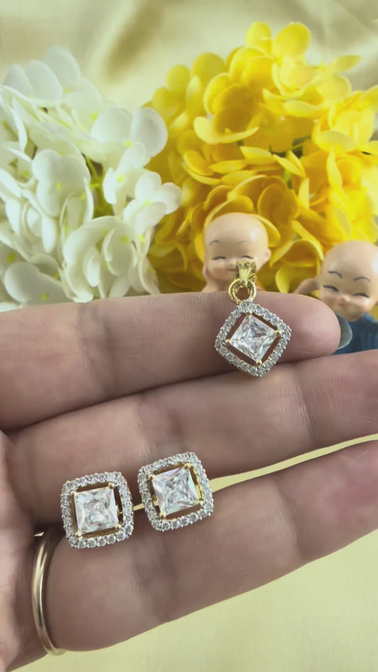 ✨Halo square princess cut premium pendant set ✨